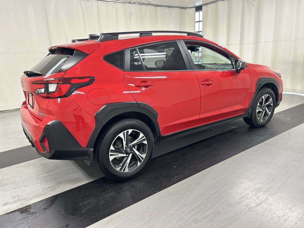 Used 2024 Subaru Crosstrek 2.0i Premium AWD/4WD image 2
