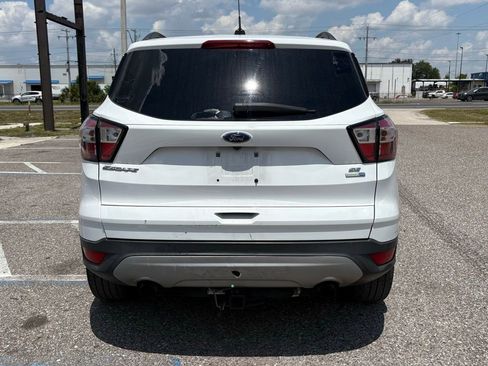 Used 2018 Ford Escape SE AWD/4WD image 4