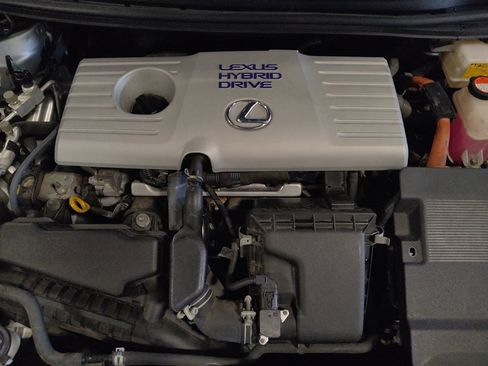 Used 2015 Lexus CT 200h w/ Navigation Package FWD image 30