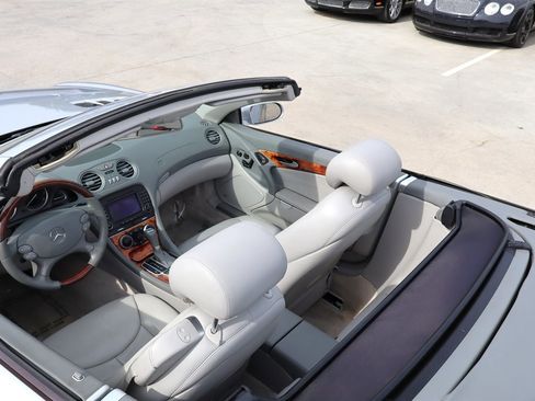 Used 2008 Mercedes-Benz SL 550 image 19