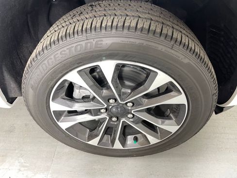 New 2025 Jeep Grand Cherokee L Overland w/ Advanced Protech Group III image 11