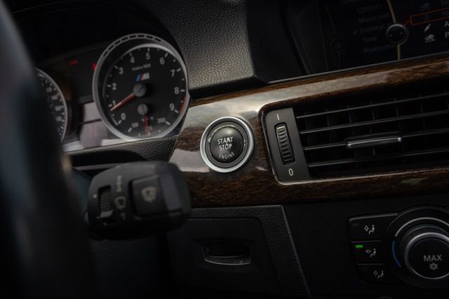 Used 2011 BMW M3 Coupe RWD image 18