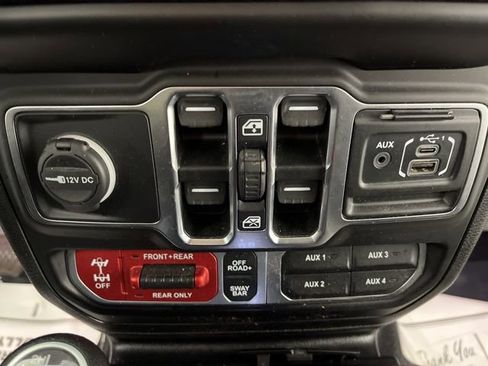 Used 2020 Jeep Gladiator Rubicon image 27