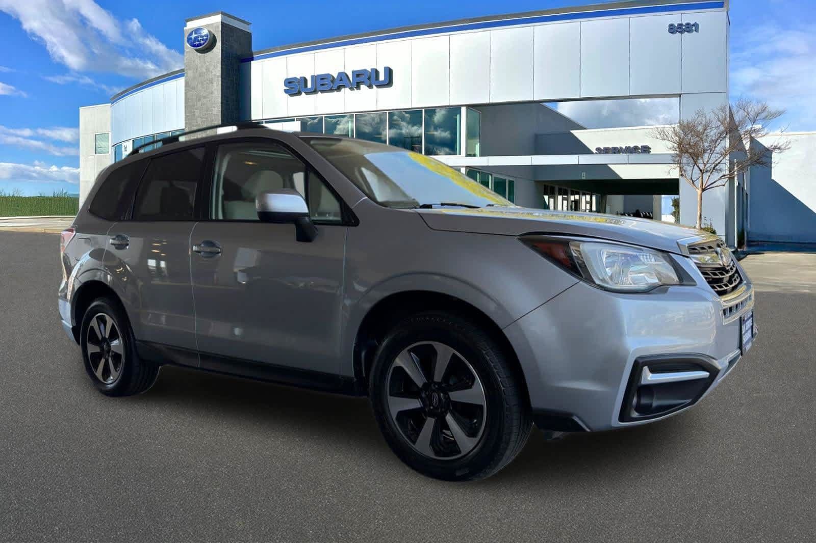 Used 2017 Subaru Forester 2.5i Premium AWD/4WD image 5