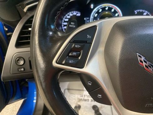 Used 2015 Chevrolet Corvette Stingray Coupe RWD image 15