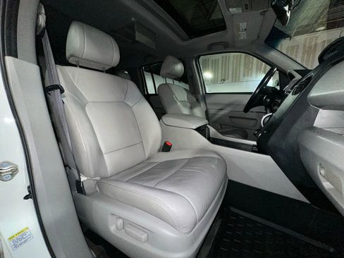 Used 2015 Honda Pilot Touring image 33
