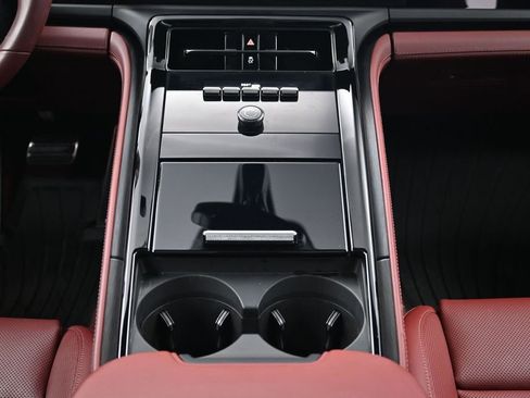 Certified 2025 Porsche Panamera 4 AWD/4WD image 10
