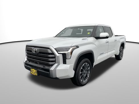 Used 2025 Toyota Tundra Limited image 10