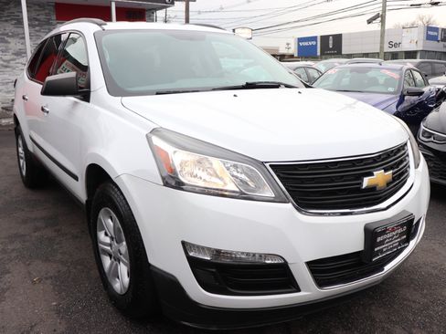 Used 2017 Chevrolet Traverse LS image 7