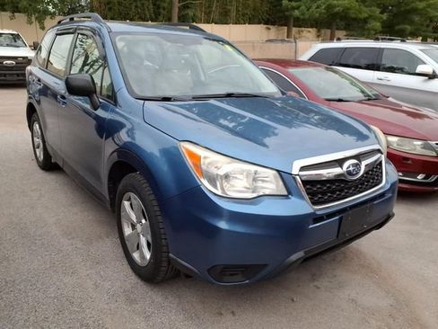Used 2015 Subaru Forester 2.5i w/ Alloy Wheel Package AWD/4WD image 4