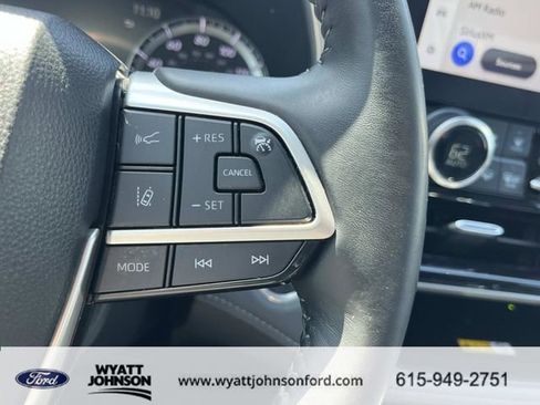 Used 2023 Toyota Highlander XLE image 34