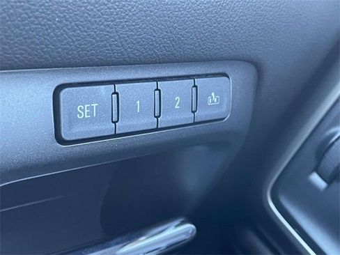 Used 2018 Chevrolet Silverado 2500 High Country image 26