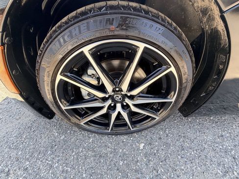 Used 2025 Toyota GR86 RWD image 36
