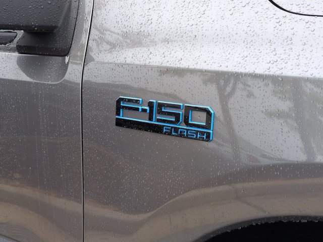 Used 2025 Ford F150 Lightning Flash AWD/4WD image 12