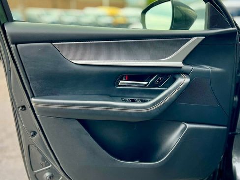 Used 2024 MAZDA CX-90 3.3 Turbo w/ Preferred Plus image 8