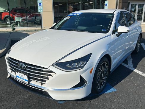 Used 2022 Hyundai Sonata SEL FWD image 2
