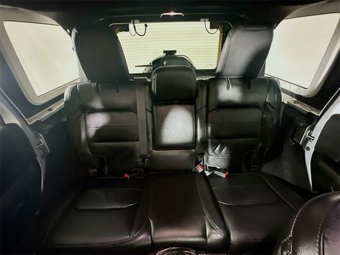 Used 2023 Jeep Wrangler Altitude image 13