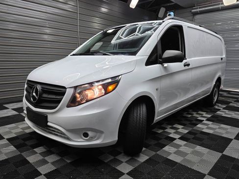 Used 2021 Mercedes-Benz Metris image 30