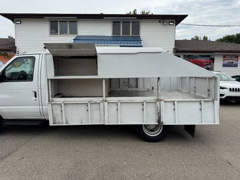 Used 2012 Ford E-450 and Econoline 450 Super Duty RWD image 12
