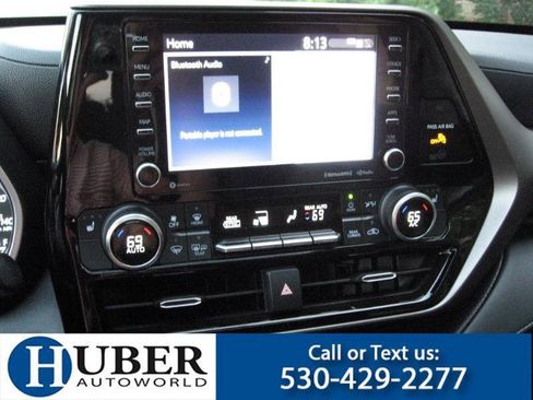 Used 2022 Toyota Highlander XLE AWD/4WD image 8