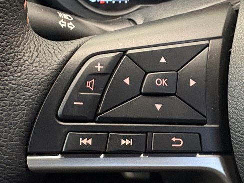 New 2025 Nissan Versa SR image 17