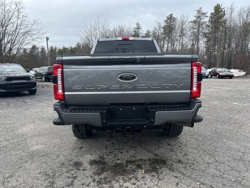 Used 2024 Ford F250 XLT w/ Black Appearance Package AWD/4WD image 5