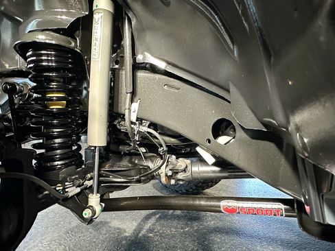 Used 2024 Jeep Wrangler Unlimited image 24