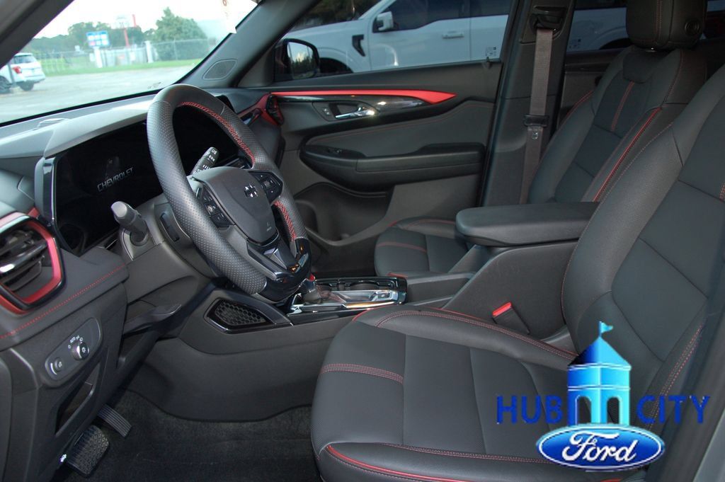 Used 2026 Chevrolet TrailBlazer RS FWD image 10