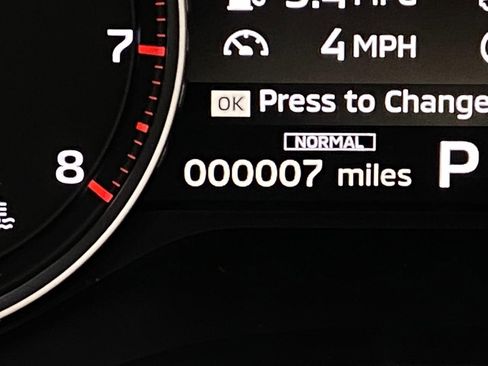 New 2026 Mitsubishi Outlander SE image 18