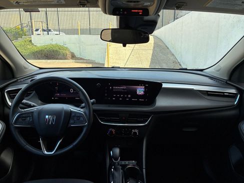 Used 2025 Buick Encore GX Preferred image 32