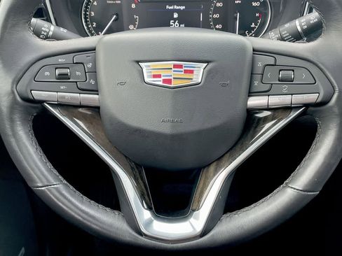 Used 2024 Cadillac XT6 Premium Luxury w/ LPO, Floor Liner Package FWD image 10