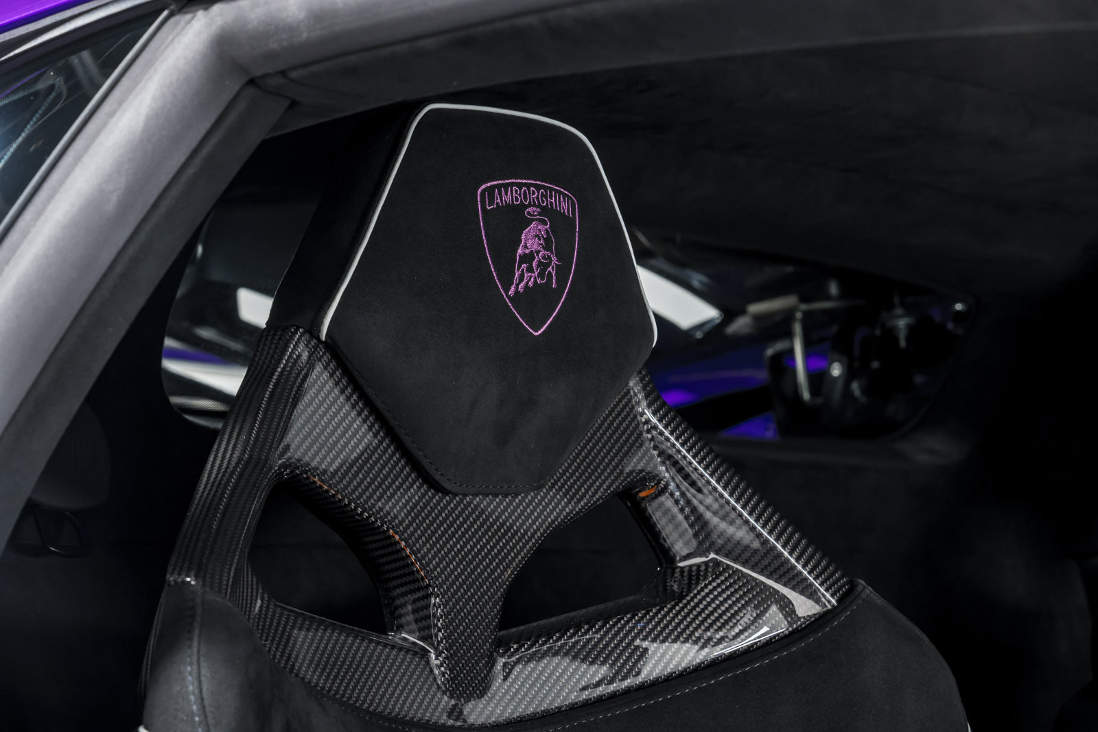 Used 2023 Lamborghini Huracan STO RWD image 37