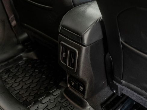 Used 2021 Jeep Compass Latitude w/ Sun and Sound Group image 25