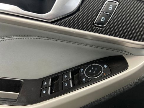 Used 2021 Ford Explorer XLT w/ Equipment Group 202A image 12