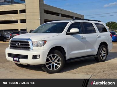 Used 2017 Toyota Sequoia SR5 w/ Premium Package