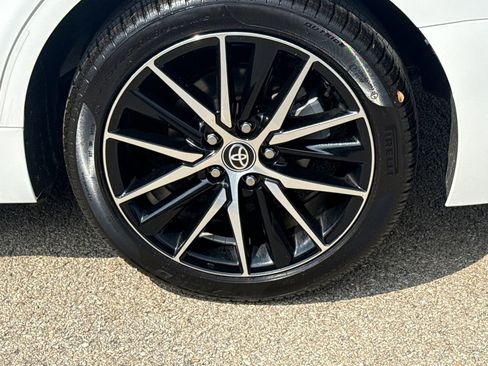Used 2023 Toyota Camry SE FWD image 9