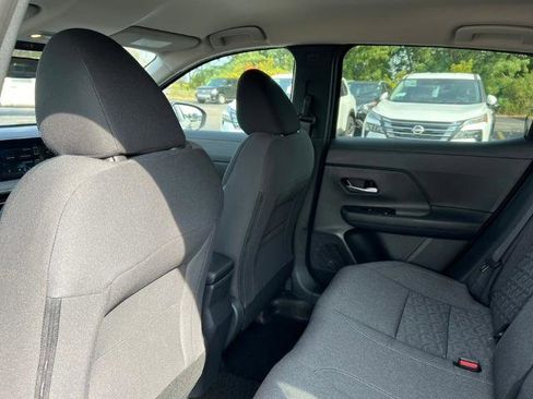 Certified 2025 Nissan Kicks SV image 27