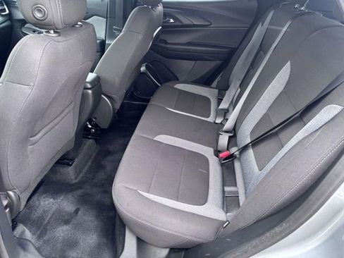 Used 2025 Chevrolet TrailBlazer LT image 24