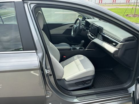 Used 2025 Toyota Camry XLE w/ Premium Plus Package FWD image 33
