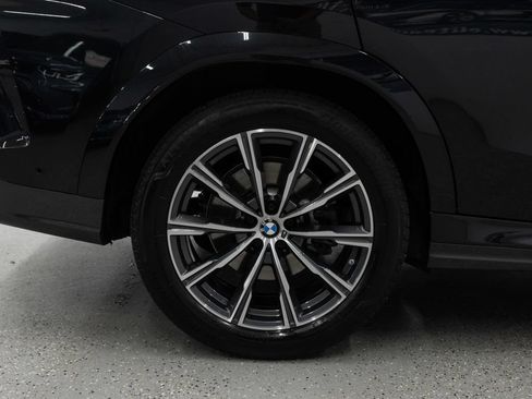 Used 2026 BMW X6 xDrive40i AWD/4WD image 43