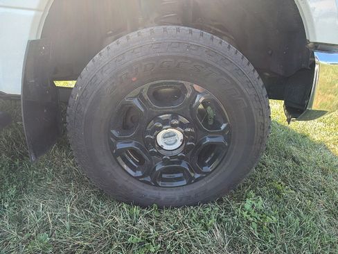 Used 2022 Ford F350 XL w/ Power Equipment Group AWD/4WD image 9