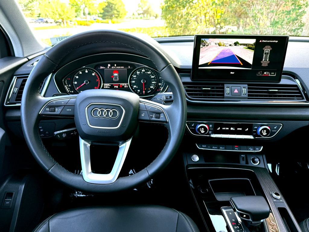 Used 2023 Audi Q5 2.0T Premium w/ Convenience Package AWD/4WD image 29