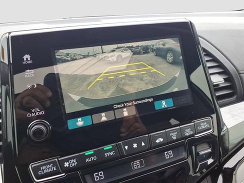 Used 2022 Honda Odyssey Elite image 27