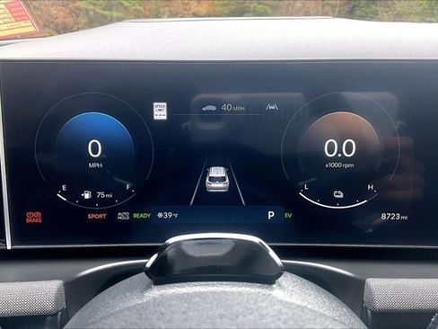 Used 2025 Hyundai Tucson Limited image 13