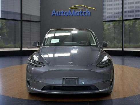 Used 2022 Tesla Model Y Performance AWD/4WD image 2