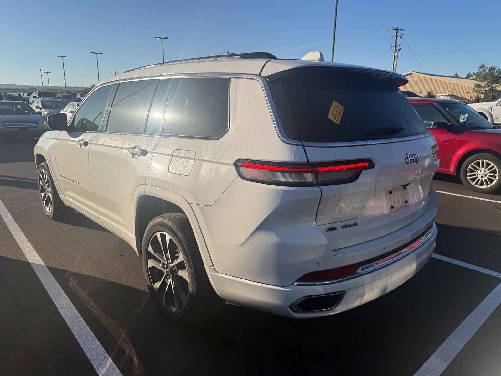 Used 2021 Jeep Grand Cherokee L Overland w/ Luxury Tech Group IV AWD/4WD image 4