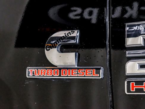 Used 2017 RAM 2500 Tradesman w/ Chrome Appearance Group image 40