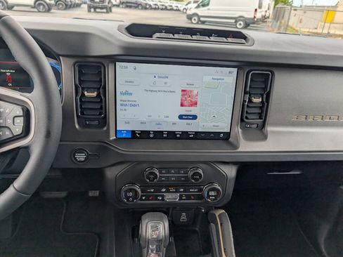 New 2026 Ford Bronco Badlands AWD/4WD image 12