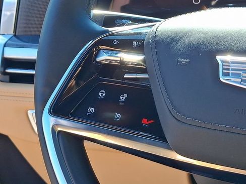 Certified 2025 Cadillac Escalade IQ Luxury 2 AWD/4WD image 21