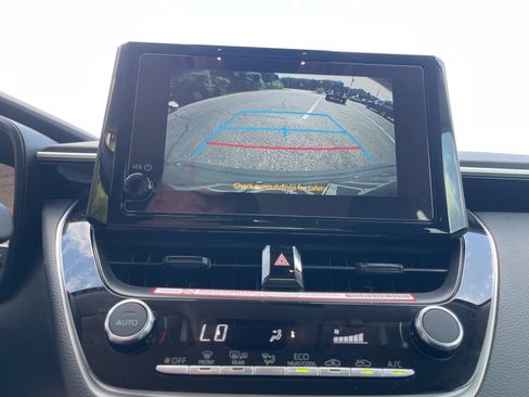 Used 2026 Toyota Corolla LE FWD image 6
